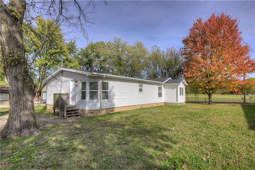 705 N Cayuga St, Frontenac, KS, 66763-2072 | Card Image