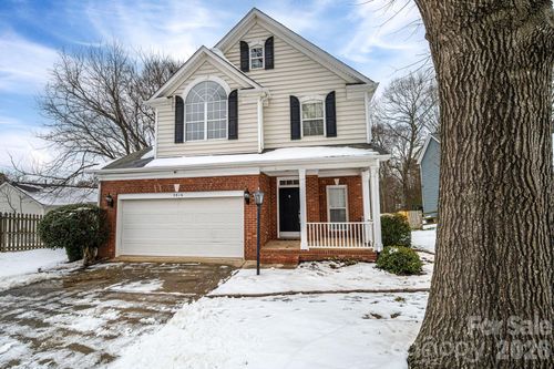 2816 Robyns Glen Dr, Charlotte, NC, 28269-0663 | Card Image