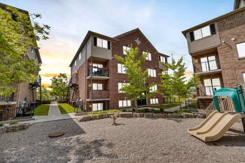 12-950 Highland Rd W, Kitchener, ON, N2N0A5 | Card Image