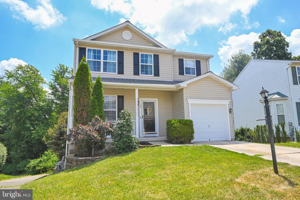 Menlena Cir, Hanover, PA 17331