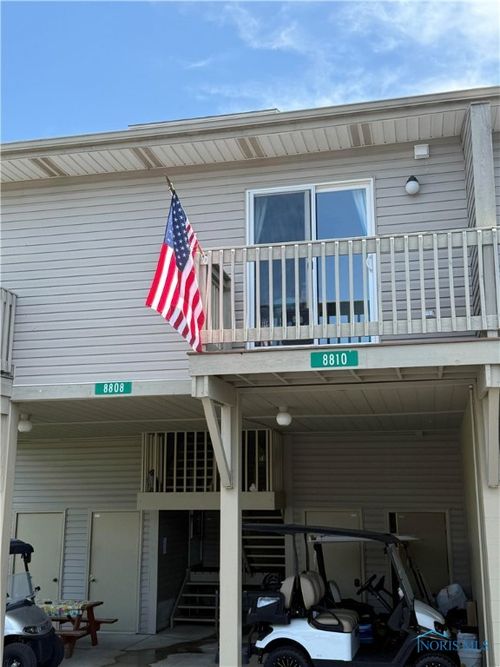 8810 W Canada Goose Ct, Oak Harbor, OH, 43449-9300 | Card Image