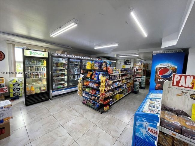 APT-802 - 5085 Nw 7 Th St, Home with 2 bedrooms, 2 bathrooms and null parking in Miami FL | Image 24