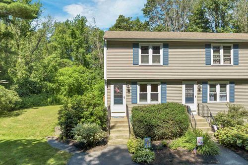 b4-25A Hampton Rd, Exeter, NH, 03833 | Card Image