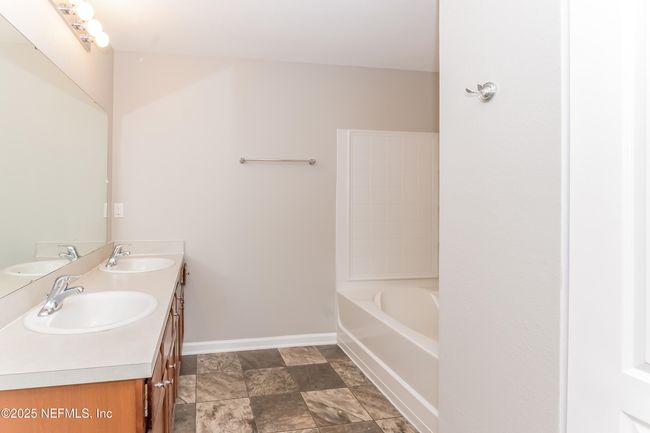 11289 Christi Oaks Dr, House other with 4 bedrooms, 2 bathrooms and null parking in JACKSONVILLE FL | Image 12