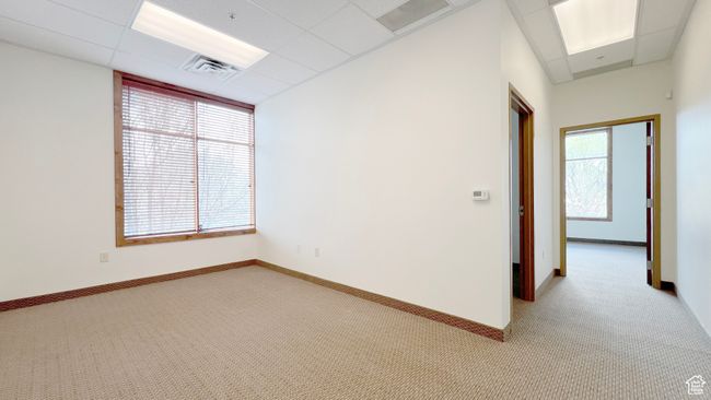 Receptionist / Greeting / Suite Lobby | Image 8
