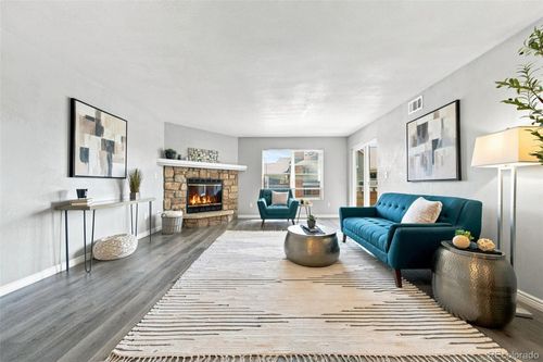 204-12093 W Cross Dr, Littleton, CO, 80127-4503 | Card Image