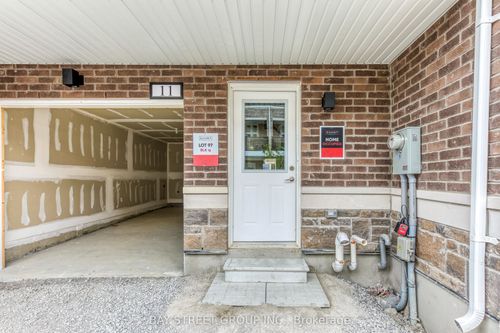 11 Massachusetts Lane, Markham, ON, L6E0V6 | Card Image