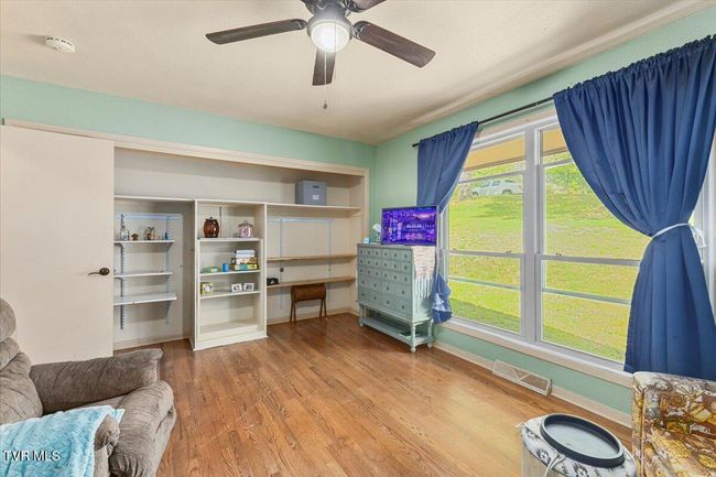 1902 Lamont St, House other with 5 bedrooms, 4 bathrooms and null parking in Kingsport TN | Image 38