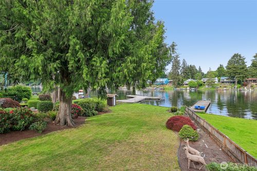 31430 W Lake Morton Dr Se, Kent, WA, 98042-9750 | Card Image