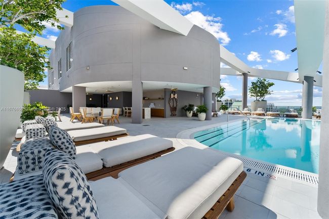 2005 - 2678 Tigertail Ave, Condo with 2 bedrooms, 2 bathrooms and null parking in Coconut Grove FL | Image 20