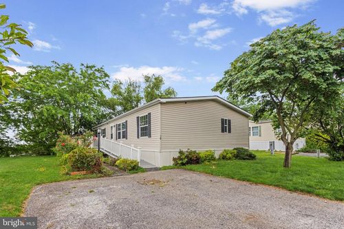 30 Raptor Dr, HANOVER, PA, 17331-8159 | Card Image