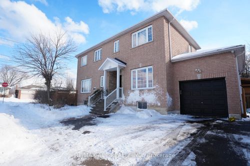 75 Grace St, Scarborough, ON, M1J2M6 | Card Image