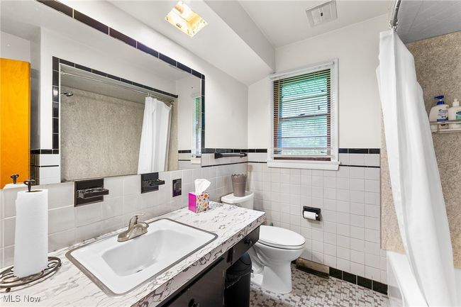 1729 Mccollum Rd, House other with 3 bedrooms, 2 bathrooms and null parking in Youngstown OH | Image 20
