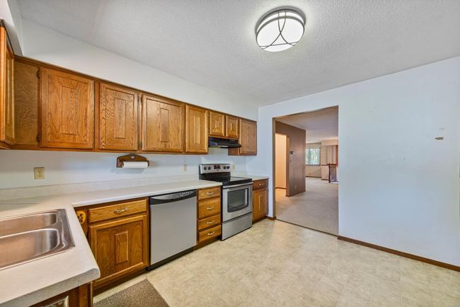 14 Kitchen-3.jpg | Image 14