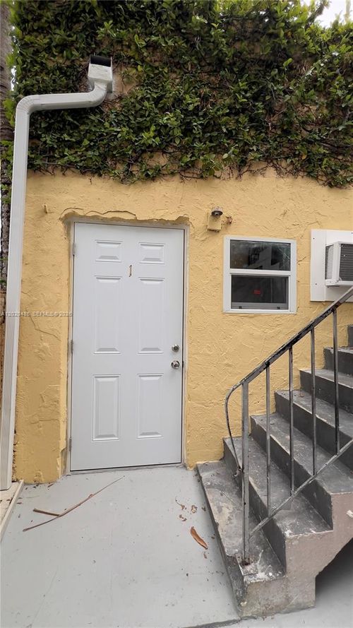 1-1845 Bay Rd, Miami Beach, FL, 33139-1415 | Card Image