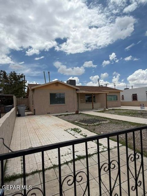 401 Ramona Ave, El Paso, TX, 79915-2317 | Card Image