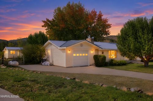 426 Rancho Circle Dr, Loyalton, CA, 96118-5727 | Card Image