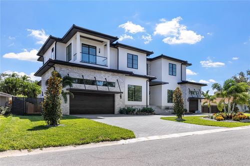 944 31st Ter Ne, SAINT PETERSBURG, FL, 33704-2331 | Card Image