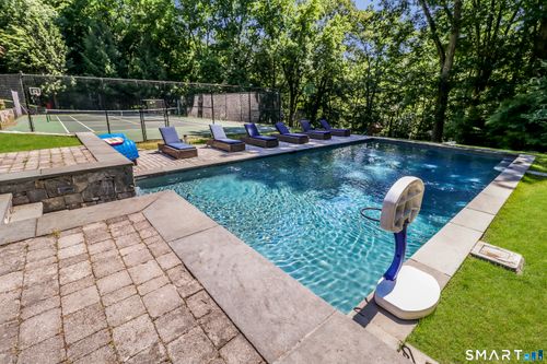 35 Woody Ln, Westport, CT, 06880-2260 | Card Image