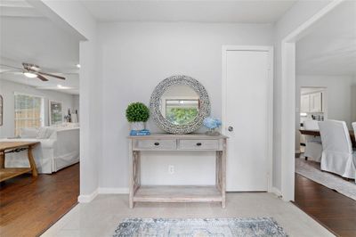 Entryway | Image 3