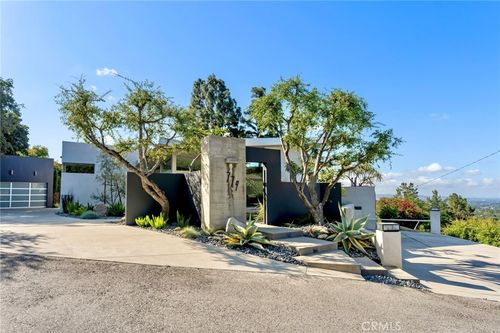 779 Norumbega Dr, Monrovia, CA, 91016-1816 | Card Image