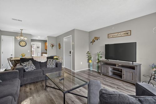 26-6-2962 Vineyards Parkway, Branson, MO, 65616 | Card Image