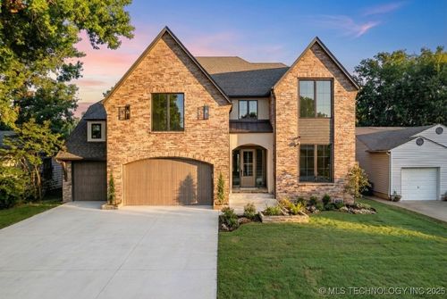 1009 E 38th St, Tulsa, OK, 74105-3020 | Card Image