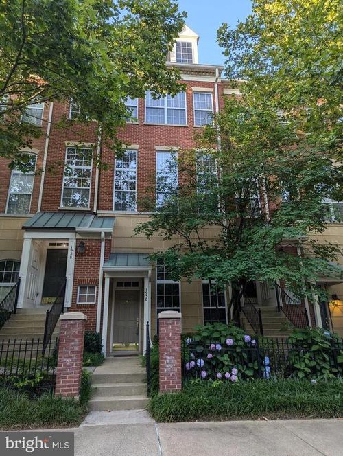 29a-1930 Crescent Park Dr, RESTON, VA, 20190-3287 | Card Image