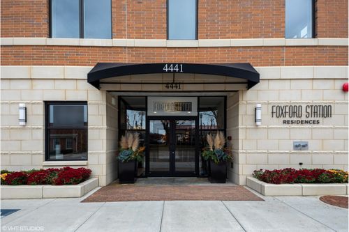 206-4441 Wolf Rd, Western Springs, IL, 60558-1518 | Card Image