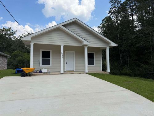 3296 Bonfire Dr, MILTON, FL, 32583-6548 | Card Image