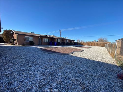 apt-3-21010 Sitting Bull Rd, Apple Valley, CA, 92308-4818 | Card Image