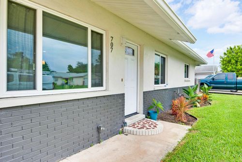 707 65th Avenue Dr W, BRADENTON, FL, 34207-5925 | Card Image