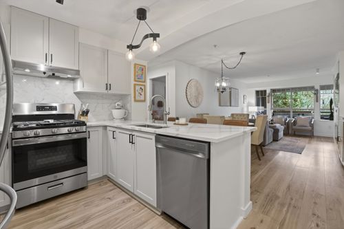 312-2959 Silver Springs Blvd, Coquitlam, BC, V3E3S5 | Card Image