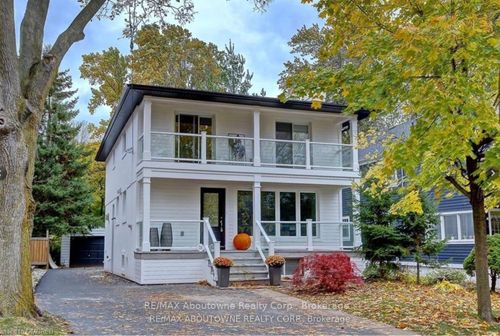 lower-136 Westside Dr, Oakville, ON, L6K1P3 | Card Image