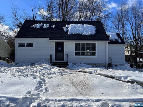 231 Spruce St, Midland Park, NJ, 07432-1134 | Card Image