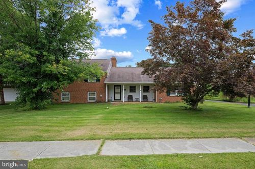 270 Mckinley Ave, HANOVER, PA, 17331-1844 | Card Image