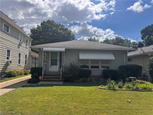 4965 Henry Street, Garfield Heights, OH, 44125 | Card Image