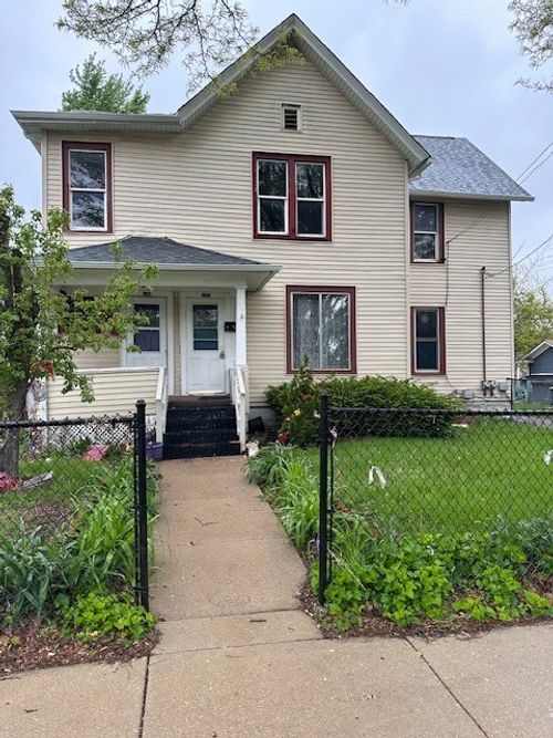 642 Pennsylvania Avenue, Aurora, IL, 60506 | Card Image