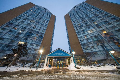 1112-35 Trailwood Dr, Mississauga, ON, L4Z3L6 | Card Image