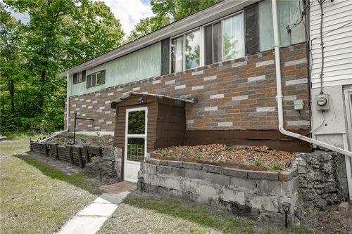 49 Durand Rd, Saltsburg, PA, 15681-3090 | Card Image