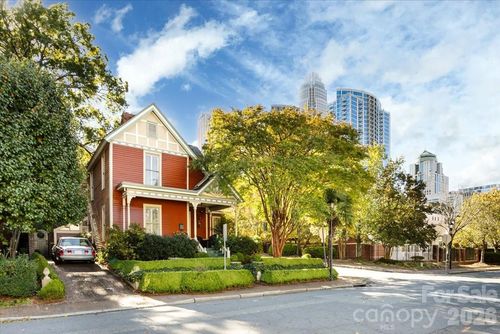 400 N Poplar St, Charlotte, NC, 28202-1728 | Card Image