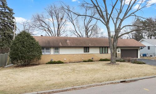 7042 Ewing Ave N, Brooklyn Center, MN, 55429-1440 | Card Image