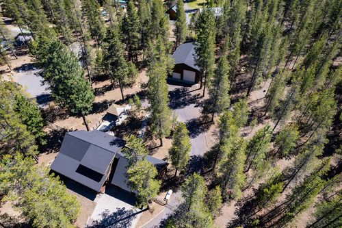 16087 Lava Dr, La Pine, OR, 97739-9039 | Card Image