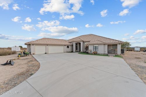 21315 W Vista Royale Dr, Wickenburg, AZ, 85390-3411 | Card Image
