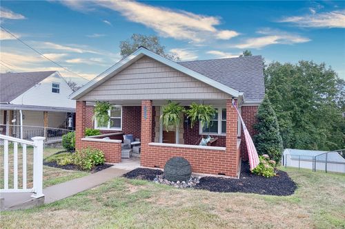 1829 Loretta Dr, Pittsburgh, PA, 15235-2329 | Card Image
