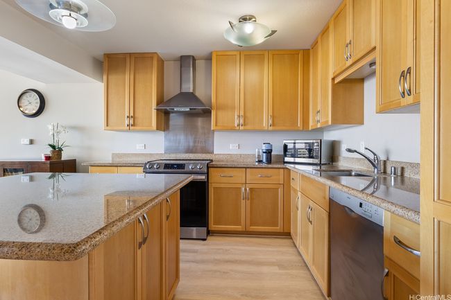 I1506 - 1288 Kapiolani Blvd, Condo with 2 bedrooms, 2 bathrooms and 2 parking in Honolulu HI | Image 4