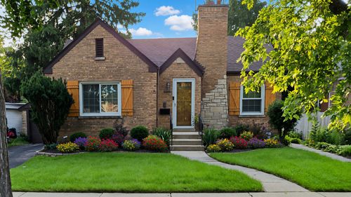 821 Rosemary Ter, Deerfield, IL, 60015-3201 | Card Image