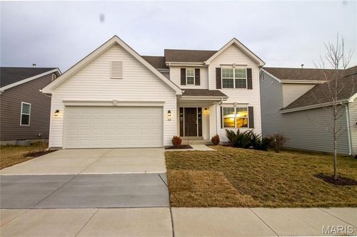 212 Pearl Vista Dr, O Fallon, MO, 63366-4405 | Card Image