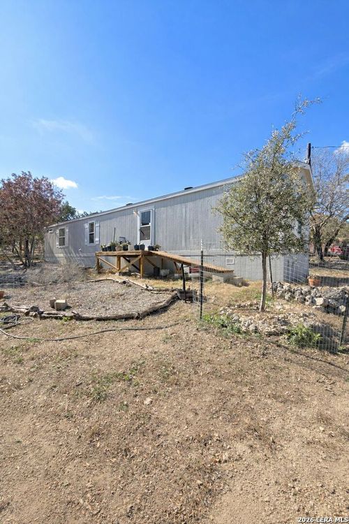 721 Tejas Trl, Bandera, TX, 78003-2998 | Card Image