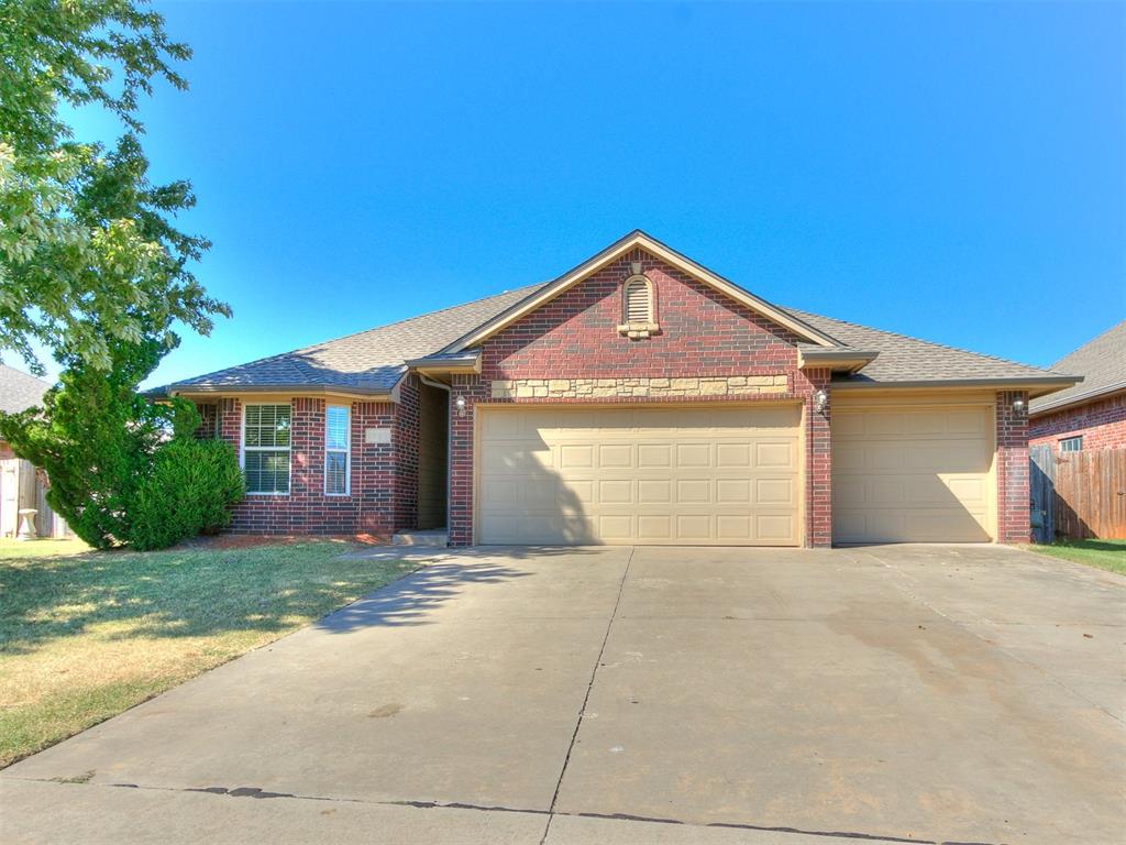 31st St, Moore, OK 73160